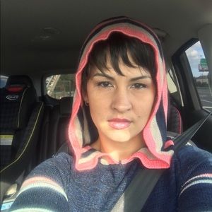 Meet your Posher, Trinitee